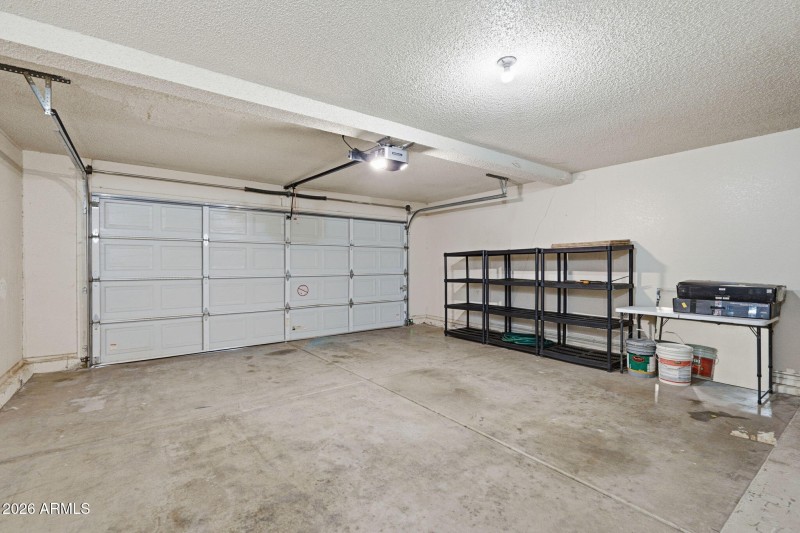 Roosevelt - 2 car garage