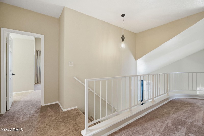 Roosevelt - upstairs hallway.2