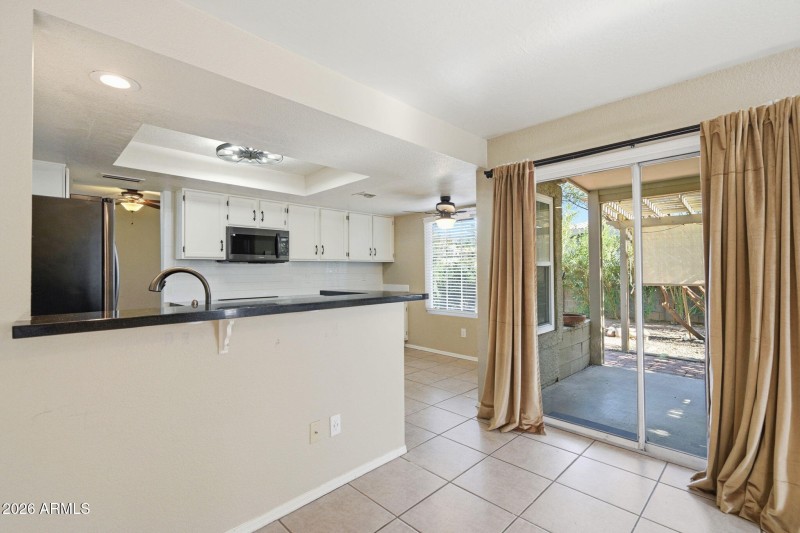 Roosevelt - back yard entry