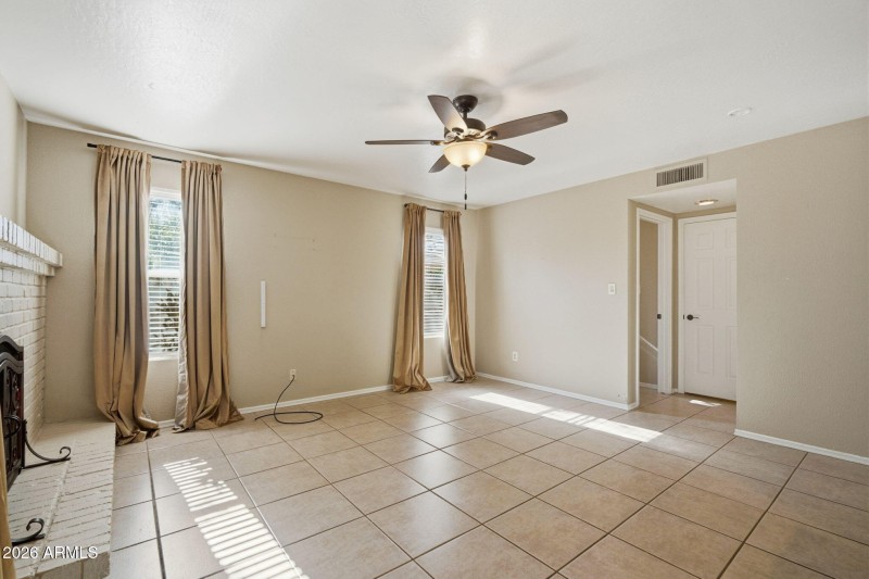 Roosevelt - family room toward laundry a