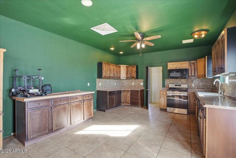 32-1414 Ocotillo Rd_RedHogMedia