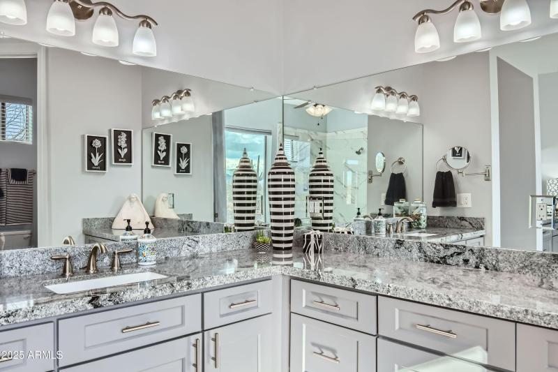 7080 E Mark Ln - MLS Sized - 016 - 27 Pr