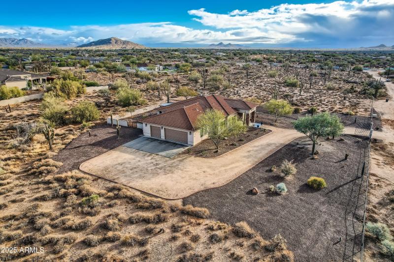 7080 e mark lane - MLS Sized - 003 - 07