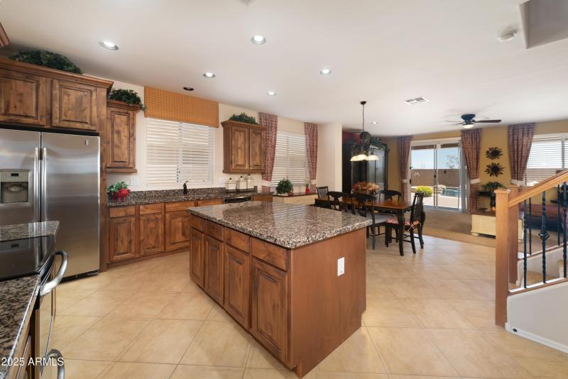 18375-E-San-Ignaciao-Ct-14