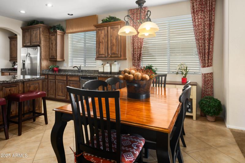 18375-E-San-Ignaciao-Ct-23