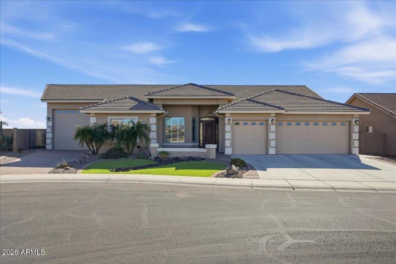 06-11551 E Nell Ave_RedHogMedia - Copy