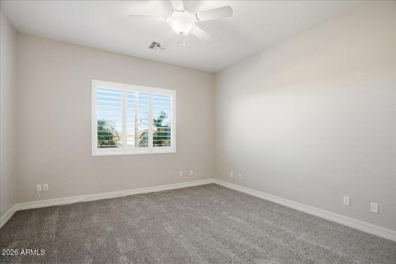 33-11551 E Nell Ave_RedHogMedia