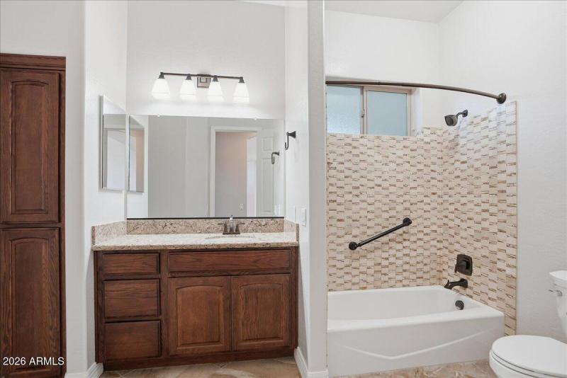 35-11551 E Nell Ave_RedHogMedia