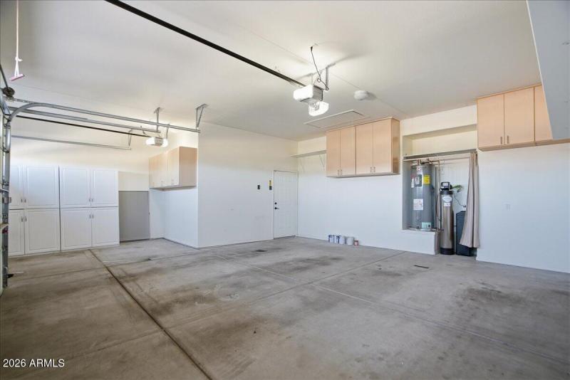 42-11551 E Nell Ave_RedHogMedia