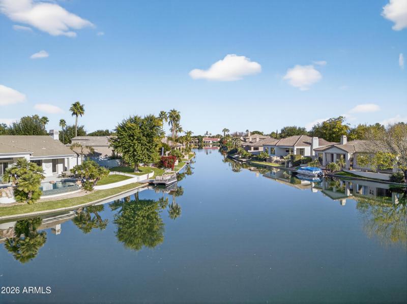 18_122_a4m_drone:oct