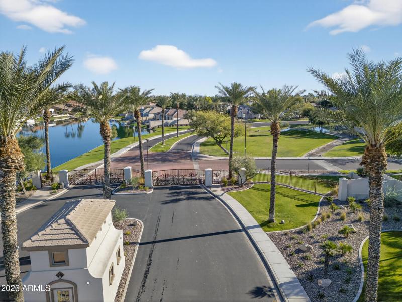 20_128_a4m_drone:oct