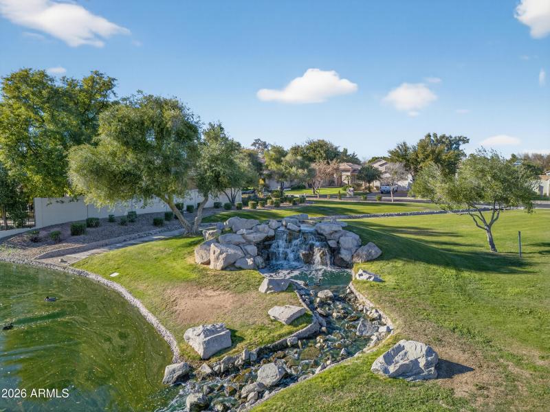 21_130_a4m_drone:oct