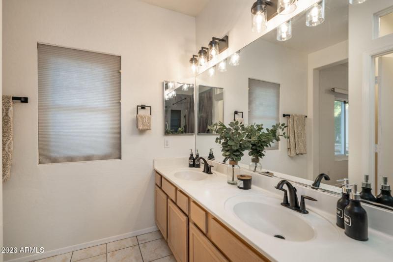 16-web-or-mls-1720-w-tumbleweed-ln