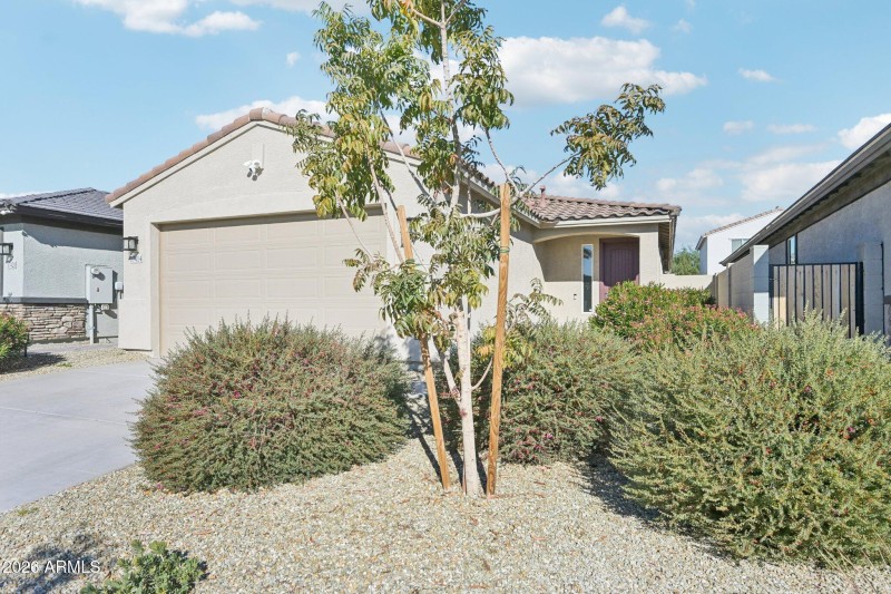 3-web-or-mls-W Via De Luna Dr-S1701-003