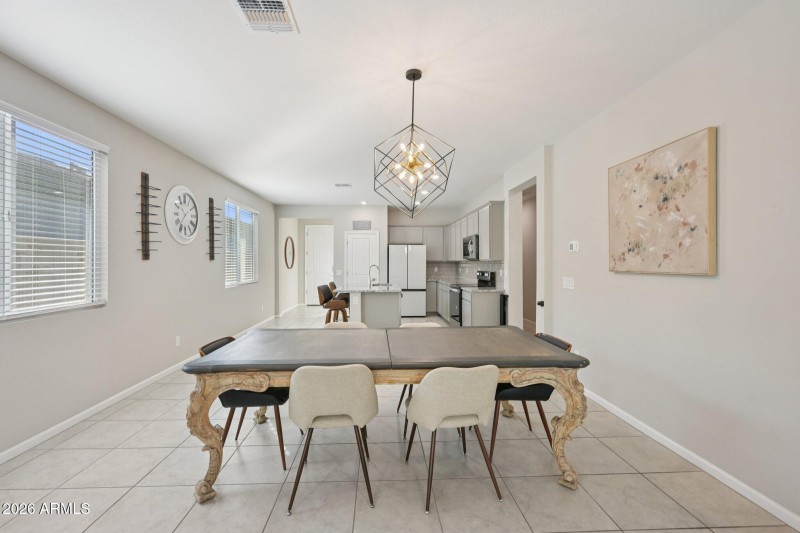 13-web-or-mls-W Via De Luna Dr-S1701-013