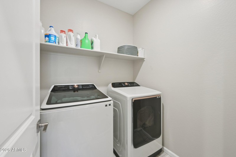 31-web-or-mls-W Via De Luna Dr-S1701-031