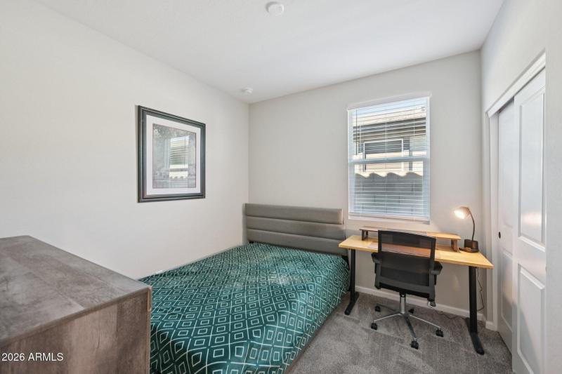 32-web-or-mls-W Via De Luna Dr-S1701-032