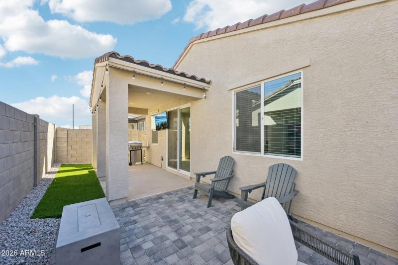 38-web-or-mls-W Via De Luna Dr-S1701-038