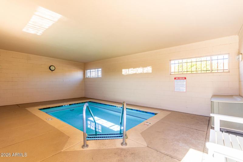 N Center - Heated Spa