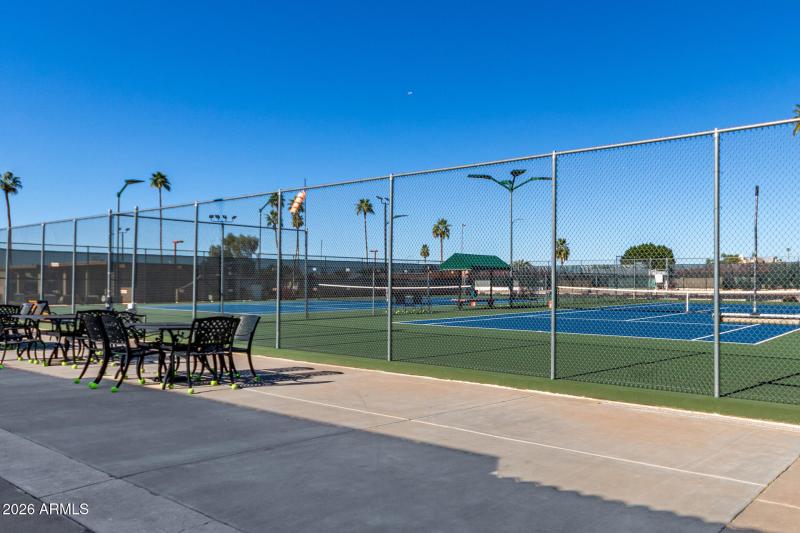 S Center - Several Tennis Courts