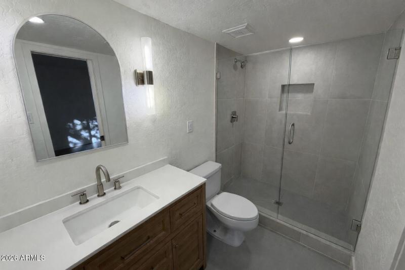 5333DD78-1725-411D-B95B-FB77E7EA3BDF