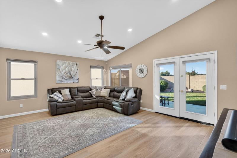 12-web-or-mls-DSC00447