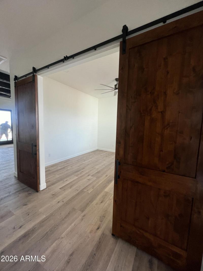 BB27271F-2261-4BEC-AD27-1173CB054D79