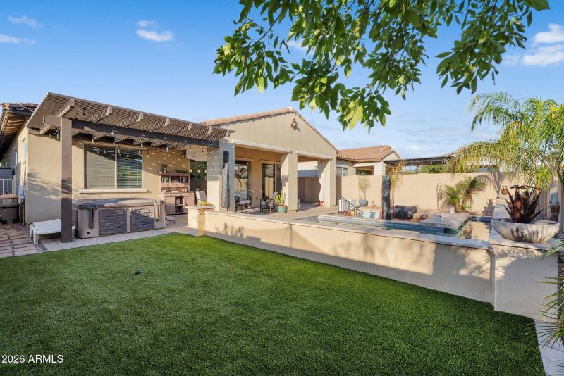 34-web-or-mls-Palladium-39