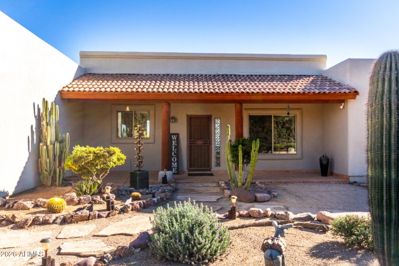 528BD999-E370-481E-928E-9584D0C48210