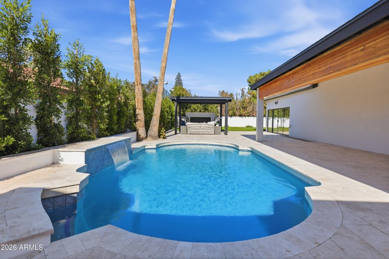 6050 E Hollyhock St, Phoenix, AZ 85018 -