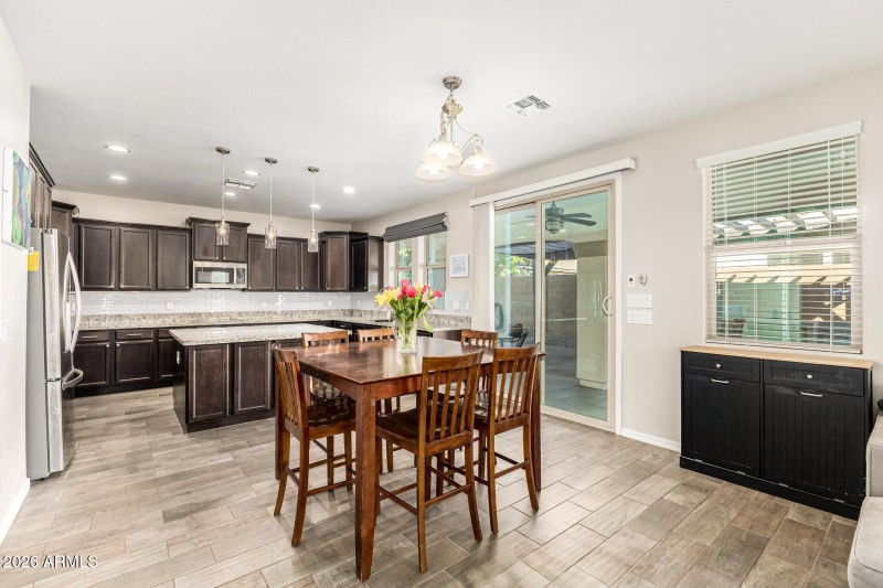 Eat in Kitchen Dining