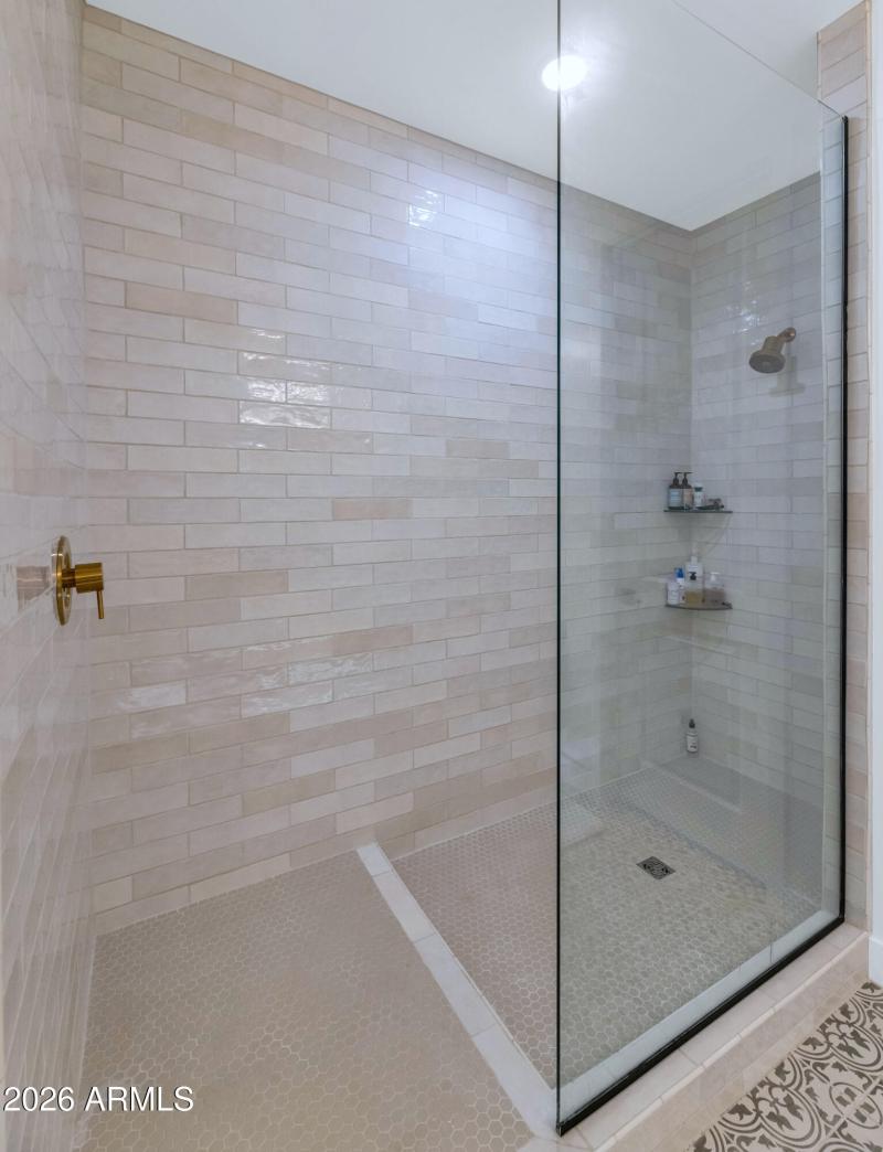 Gorgeous Shower