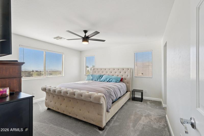 30-web-or-mls-W Pueblo Ave-L1701-030