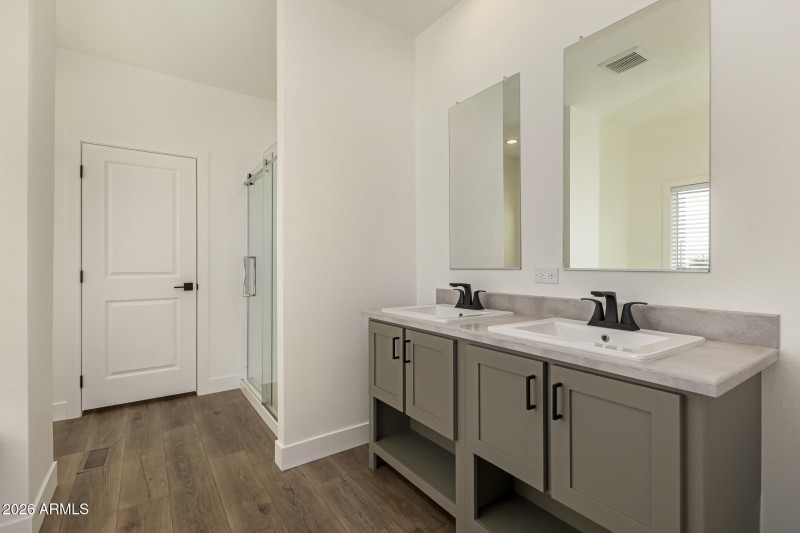 23059 W RANCHO LAREDO DR