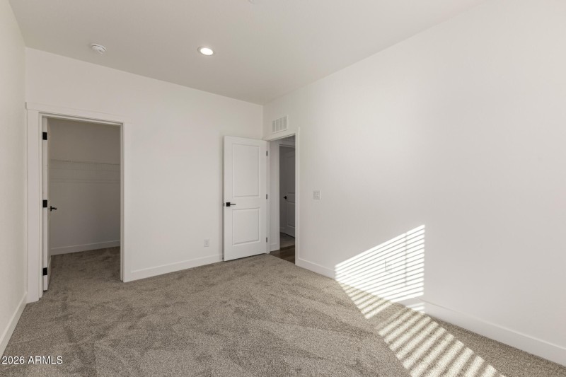 23059 W RANCHO LAREDO DR