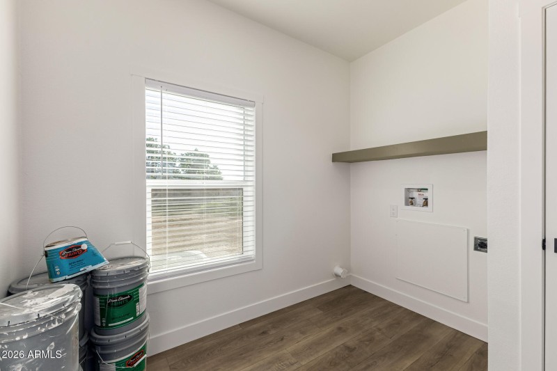 23059 W RANCHO LAREDO DR