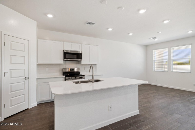 11-web-or-mls-2317-s-125th-dr-lot-157-de