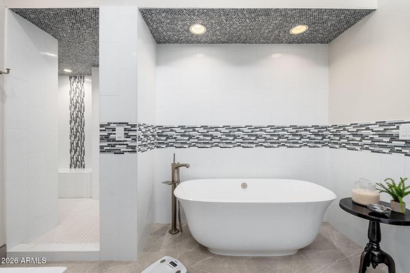 3120 E San Juan Ave - 27