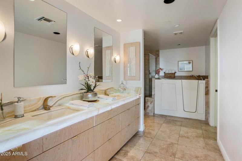 11-web-or-mls-D46A2750