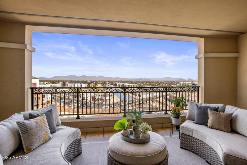 2-web-or-mls-D46A2825