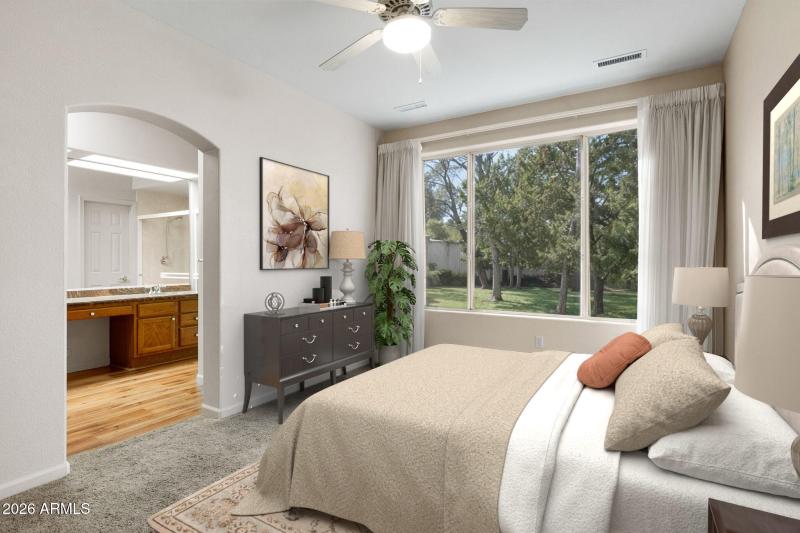 23-Primary Bedroom_1