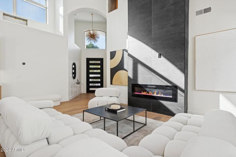 6-web-or-mls-8133-e-cortez-dr