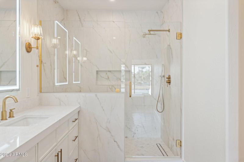 22-web-or-mls-8133-e-cortez-dr