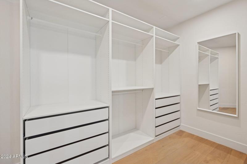 24-web-or-mls-8133-e-cortez-dr