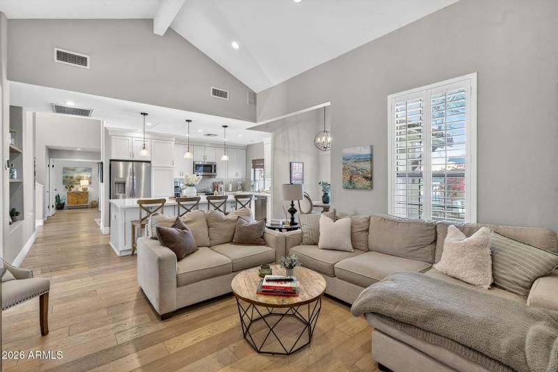 17_web_MLS_E.Topaz.Dr