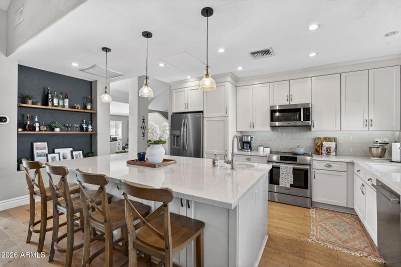 22_web_MLS_E.Topaz.Dr