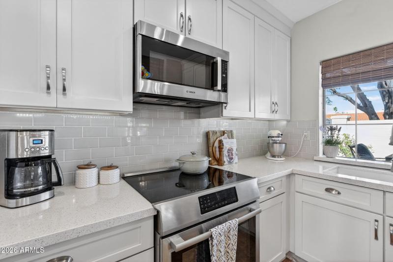 25_web_MLS_E.Topaz.Dr