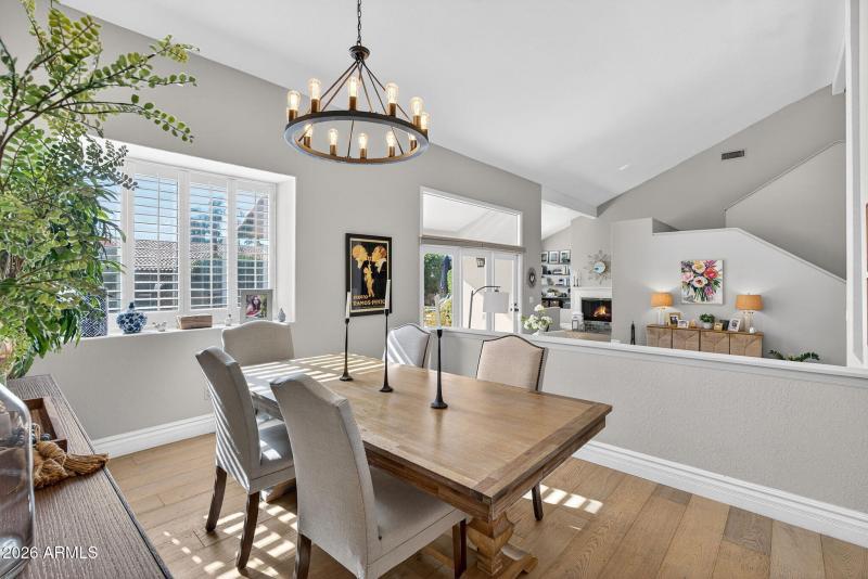 29_web_MLS_E.Topaz.Dr