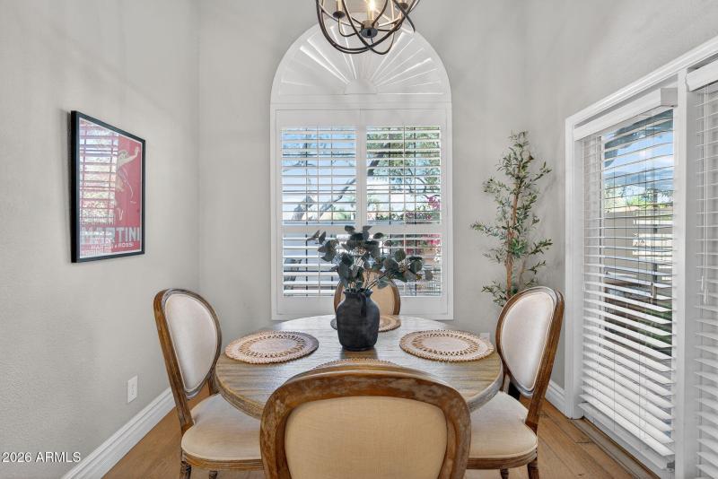 31_web_MLS_E.Topaz.Dr