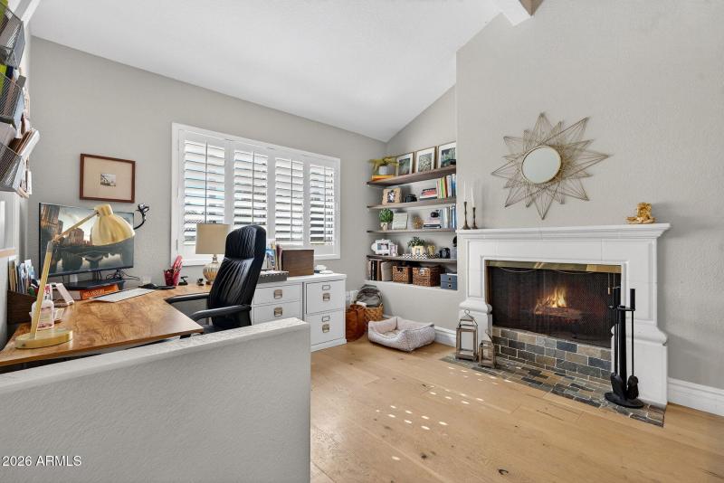 32_web_MLS_E.Topaz.Dr